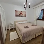Διαμέρισμα Gariful *
