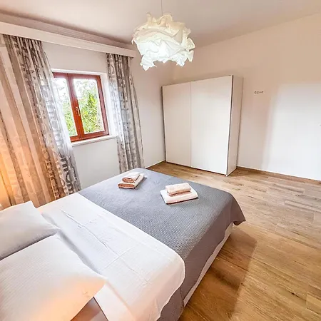 Gariful Appartement Drniš